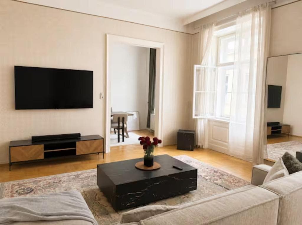 Luxury Stay in Prime District