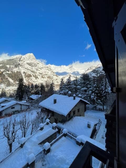 Pussey Chalet
